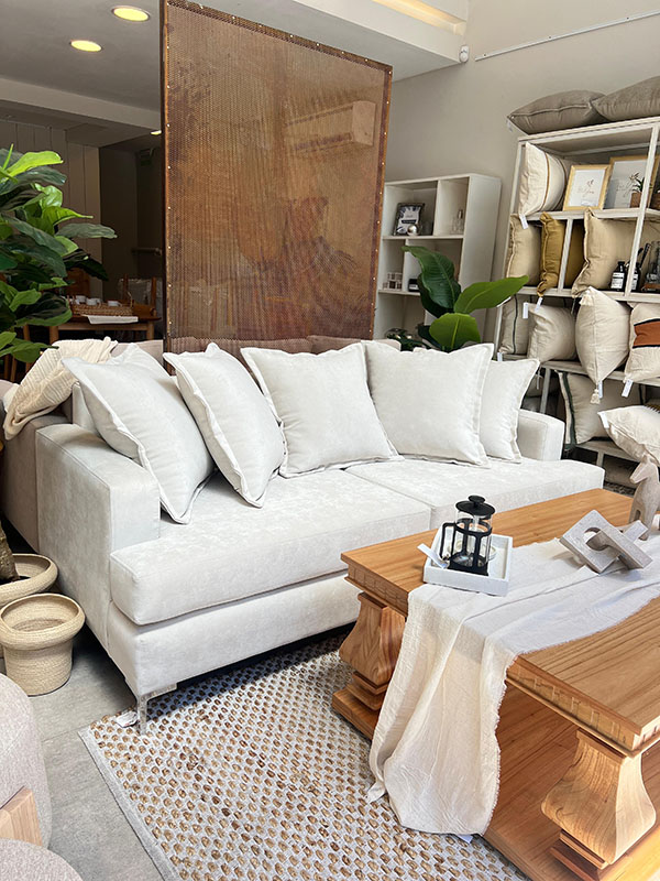 sofa-martillo-5-almohadones-en-respaldo02 SOFÁ MARTILLO 5 ALMOHADONES EN RESPALDO