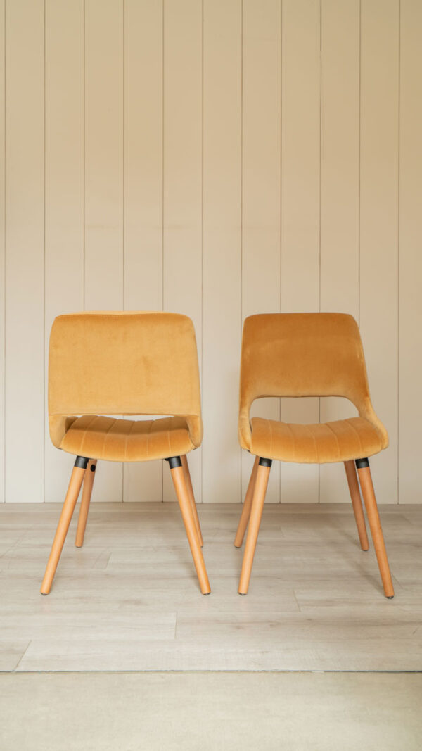 Sillas VT Patas de madera